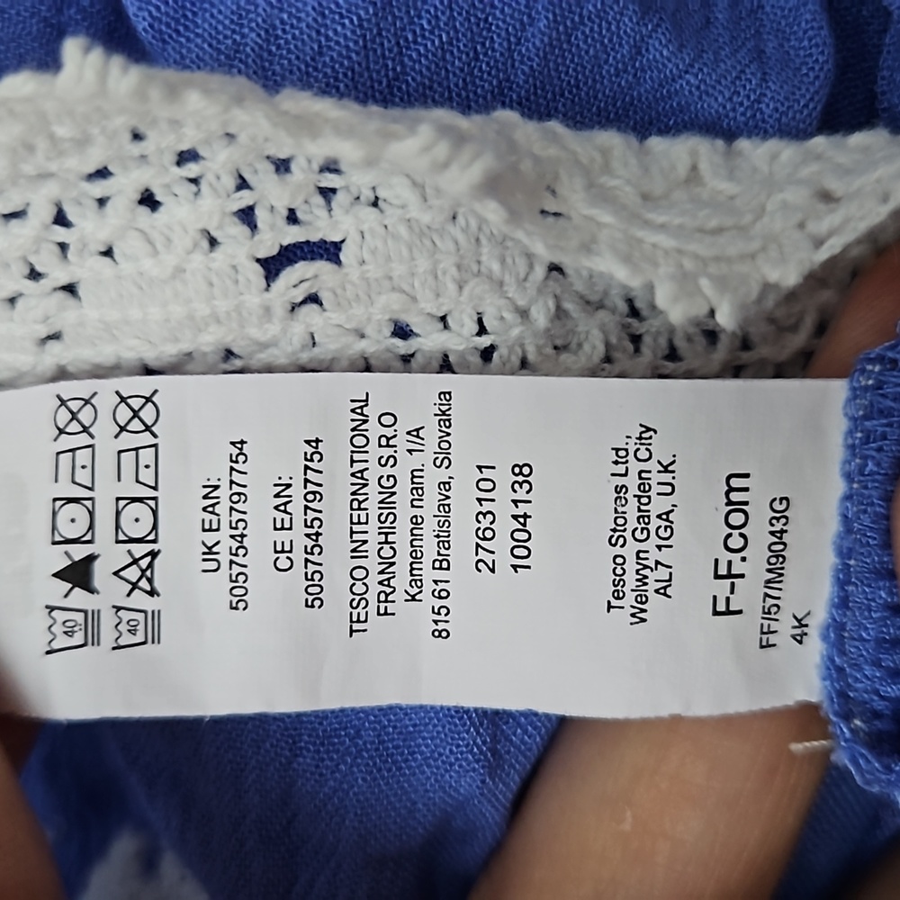 Size M shirred bust embroidered summer slip dress, adjustable straps - Picture 12 of 12